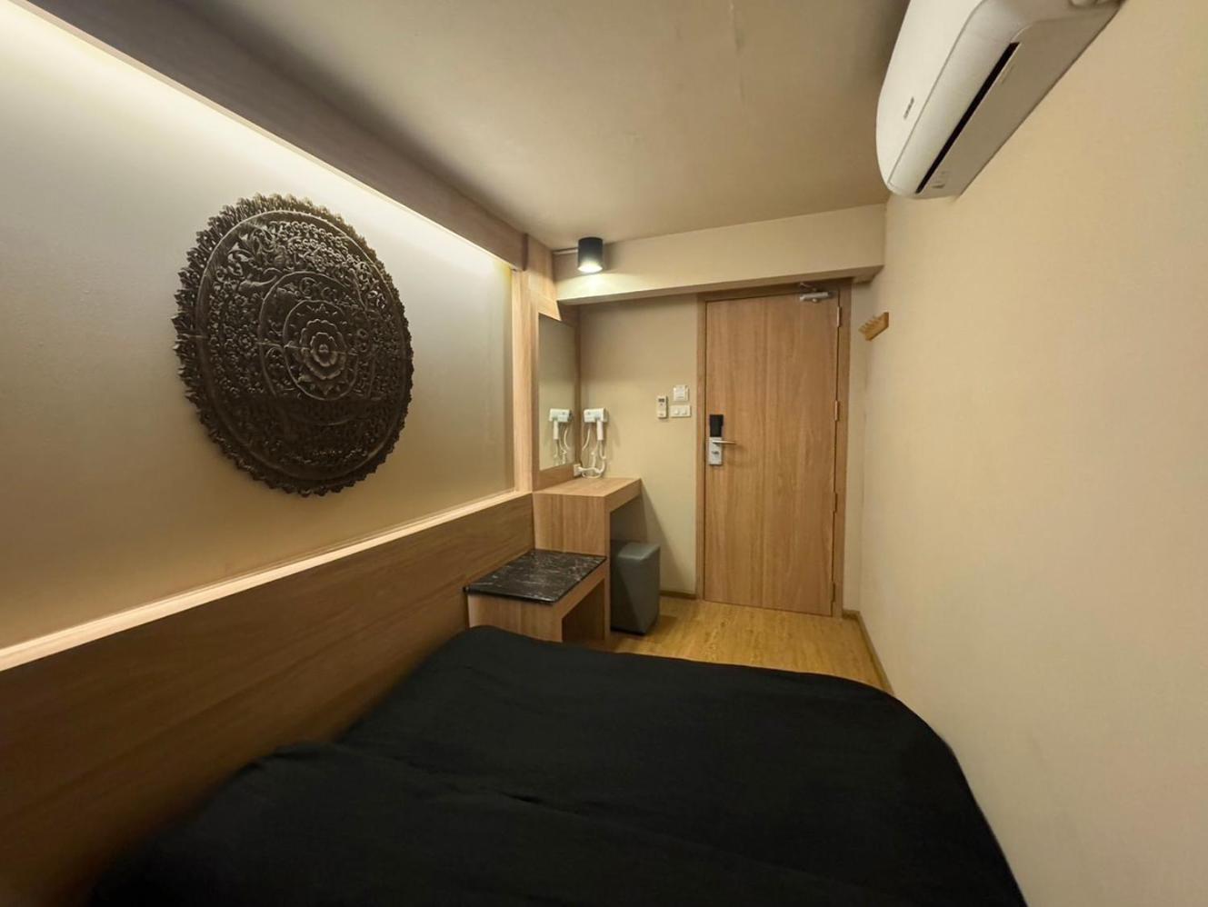 Mind Day Hostel Khaosan Bangkok Esterno foto